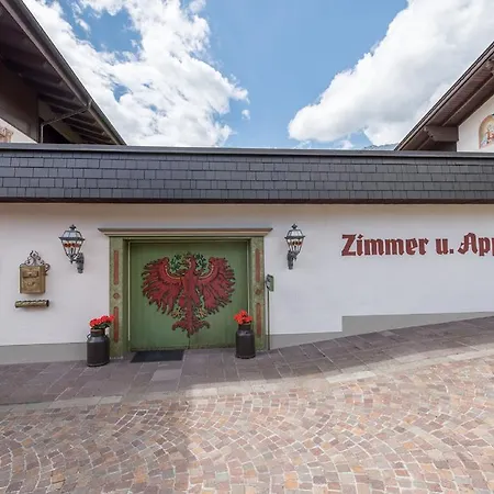 Guest house S'hoamatl Hofen